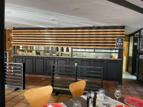 Гостиница Hotel Aragón  Ла-Пуэбла-Де-Альфинден